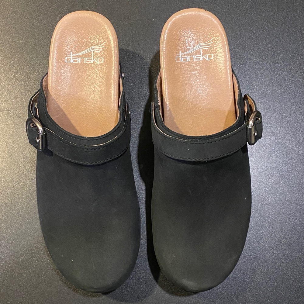 Dansko Women's Black Leather Mules